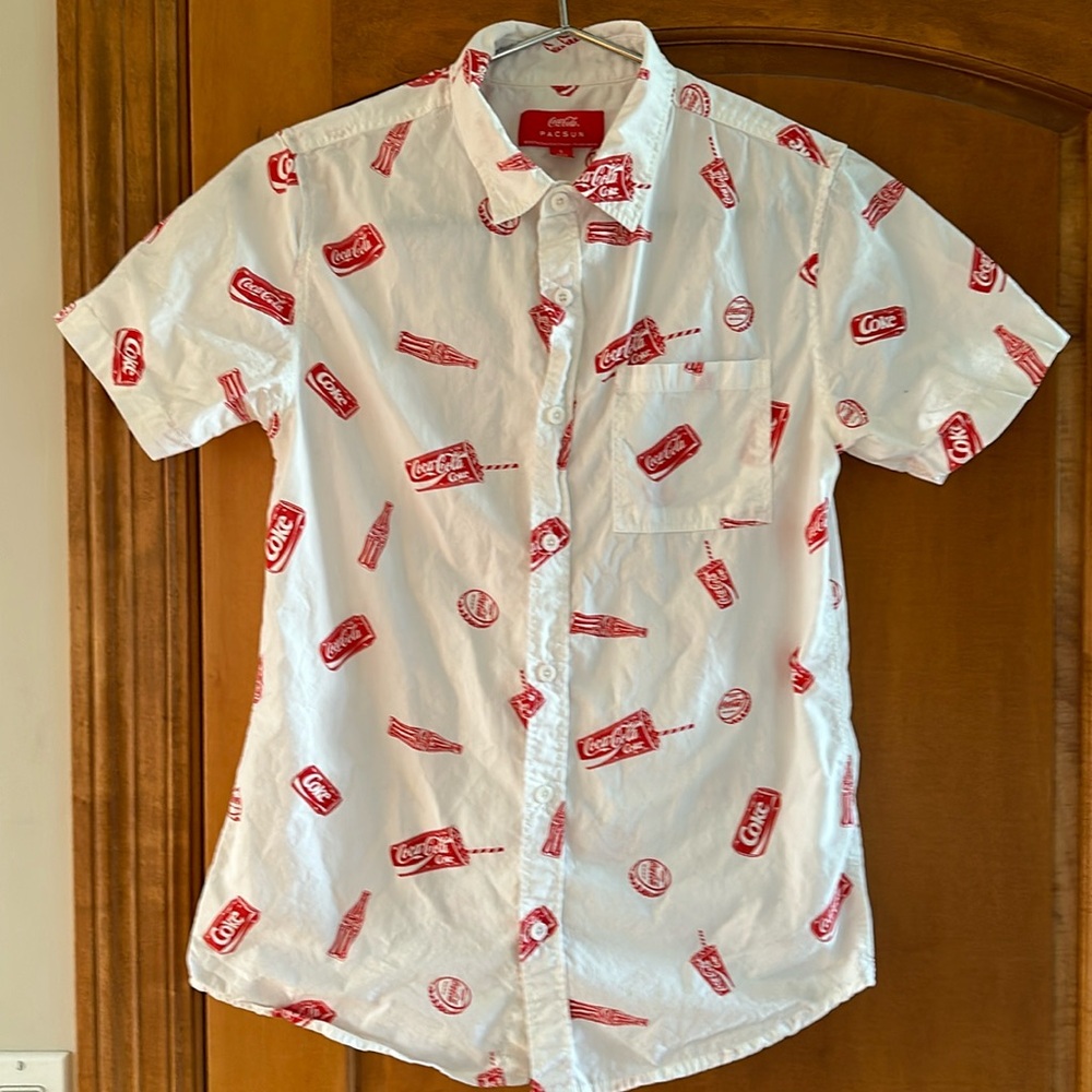 PacSun x Coca-Cola All-Over Print Short Sleeve Button Down Shirt Size S